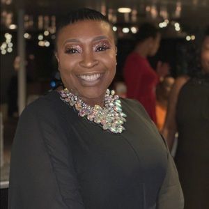 Meet your Posher, Donna may